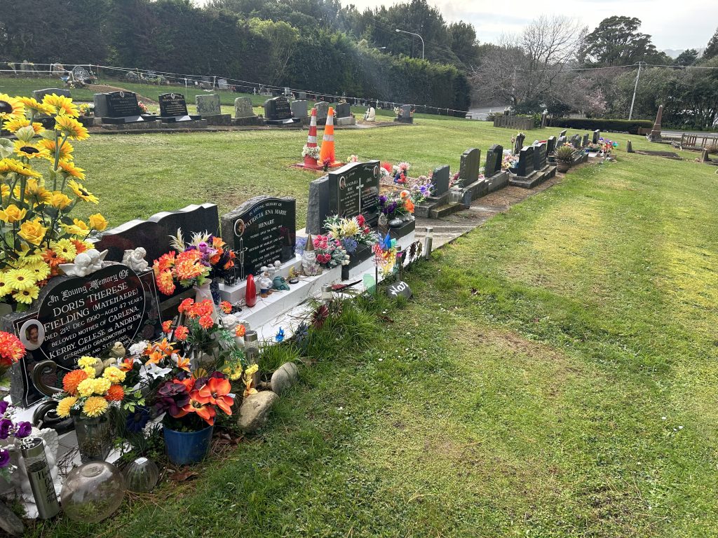 Manakau Cemetery